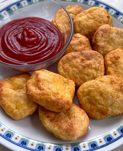 EASY CHICKEN NUGGETS