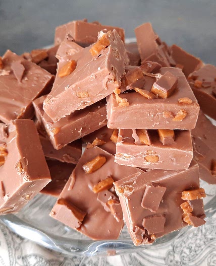 Milk Chocolate and Daim Fudge