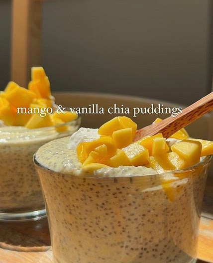 mango vanilla chia pudding 🥭