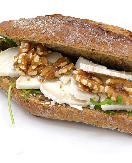 Geitenkaas-honing broodje
