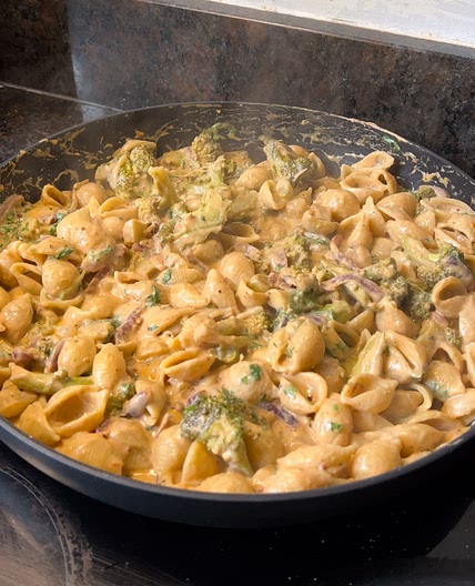 Cheesy Broccoli Pasta