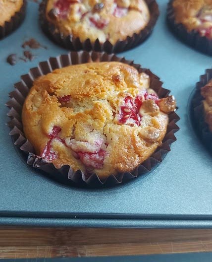 Raspberry & white chocolate muffins