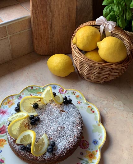 Lemon ricotta cake 🍋