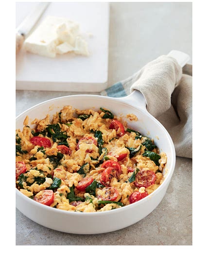 Spinach, tomato and feta scrambled eggs