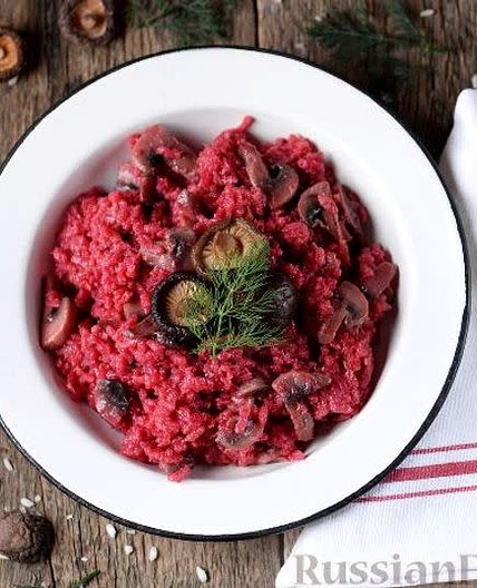 Ризотто со свеклой и грибами