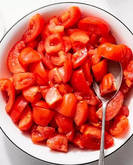 5-Ingredient Tomato Salad