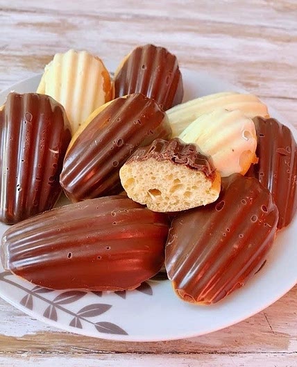 madeleine en coque de chocolat