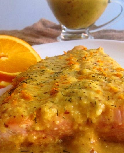 Salmón a la naranja con almendras