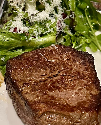 BenKat’s Fillet Steak with Chips, Peppercorn Sauce and Salad