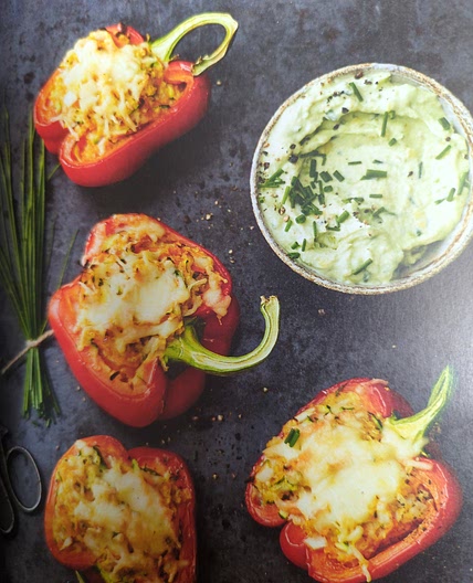 Gefüllte Paprika mit Avocadotopfen