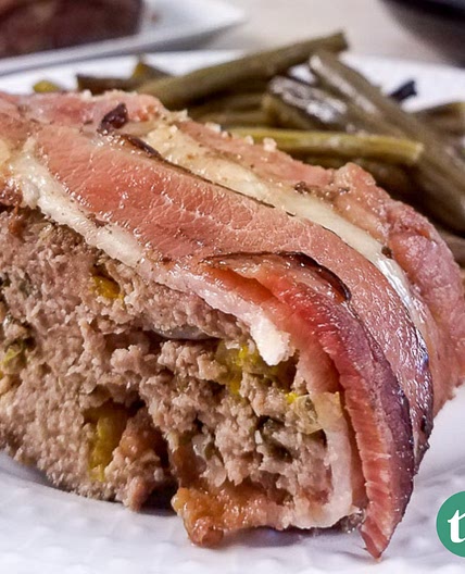 Slow Cooker Low-Carb Meatloaf Wrapped in Bacon