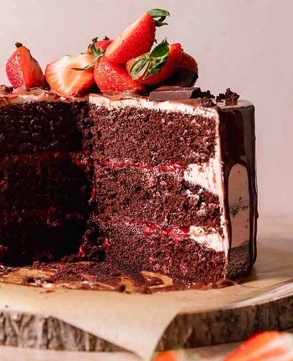 Chocolate Strawberry Cake