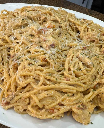 Crockpot Marry Me Chicken Spaghetti