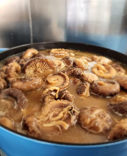 Braised Mushroom (焖冬菇）Cantonese