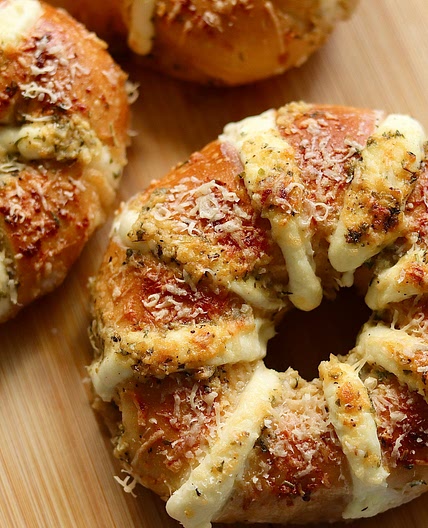 Garlic Cream Cheese Bagel