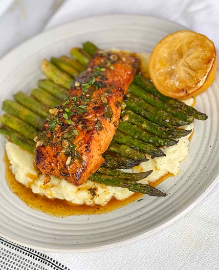 Pan seared salmon with mashed potatoes and roasted asparagus