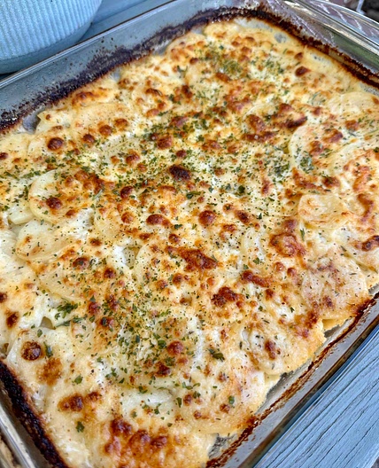 Cheesy Scalloped Potatoes