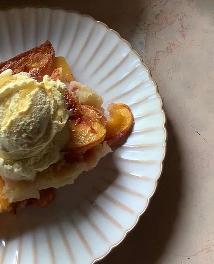 Peach cobbler 🍑