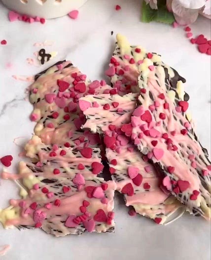 Valentines Chocolate Bark - Join Your Life
