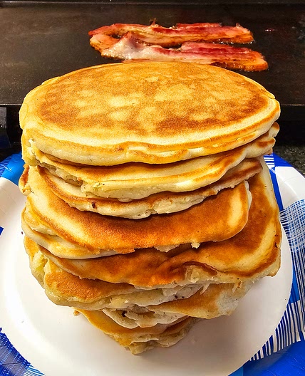 Homemade Fluffy n' Soft Banana🍌FlapJacq's🥞🥰