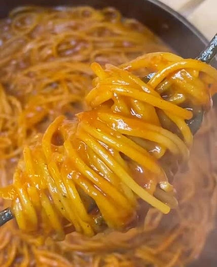 ספגטי ברוטב עגבניות