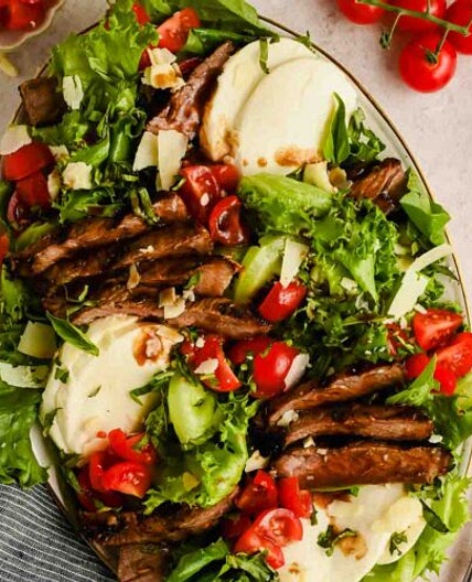 Caprese Steak Salad