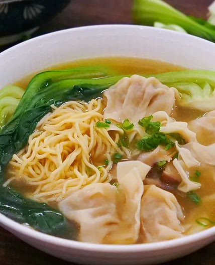 Egg Noodles with Wonton Soup