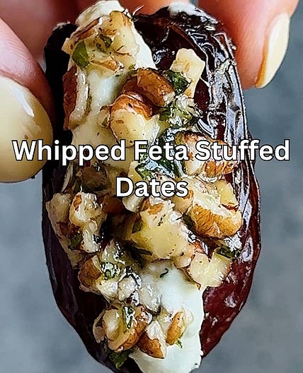 WHIPPED HERBED FETA STUFFED DATES!! Topped with a honey-pecan-basil crunch—these are 💣 • 8 oz pitted Medjool dates 6 oz feta cheese ½ cup Greek yogurt ⅓ cup chopped parsley&nbsp; Juice of ½ lemon&nbsp; ¼ tsp salt Pepper to taste ½ cup toasted pecans, fine