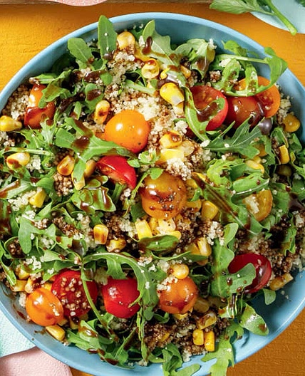 Salade de couscous au maïs et roquette
