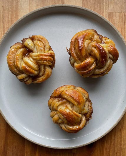 D'licious Cinnamon Rolls