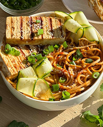 Peanut gochujang noodles