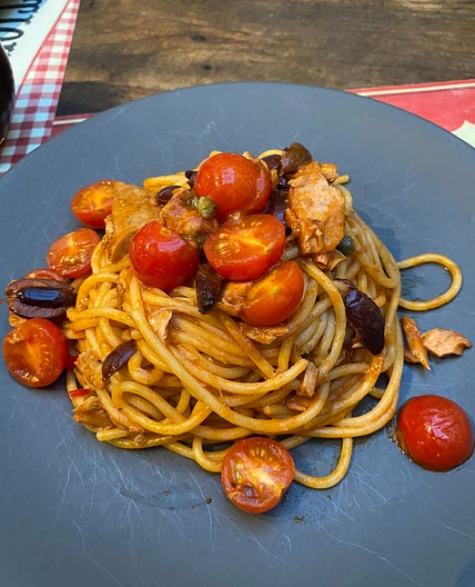 Tuna Spaghetti Alla Putanesca