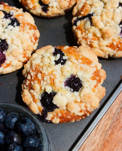 Lemon Blueberry Streusel Muffins