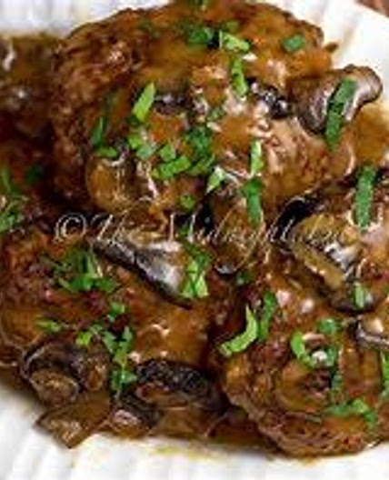 Beef Chopped Steak with Mushroom Gravy