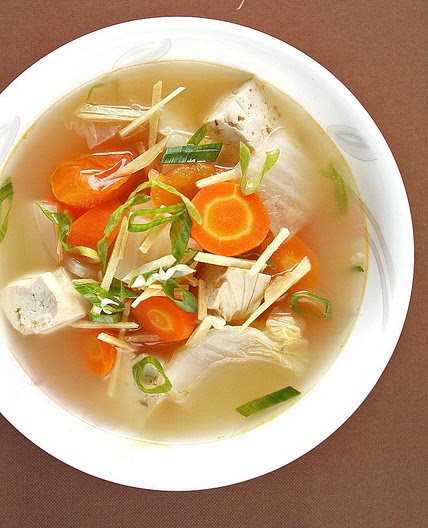 Napa Cabbage and Tofu Soup