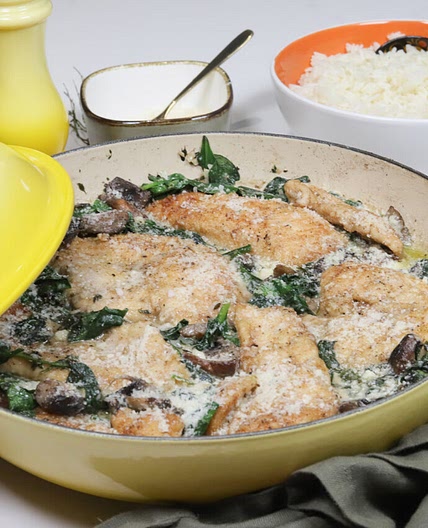 Receita de Frango Cremoso com Espinafres e Cogumelos - Clara de Sousa