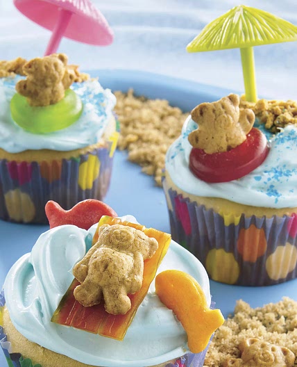 Teddy-at-the-Beach Cupcakes