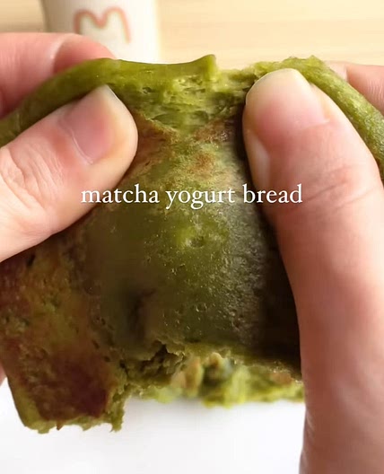 Matcha yogurt bread