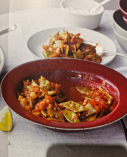 Slow cooked beans in tomato sauce - page 101