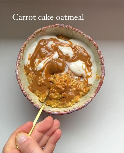CARROT CAKE OATMEAL