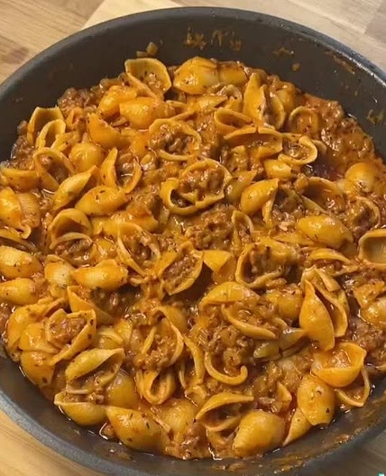 Creamy ground beef and macaroni