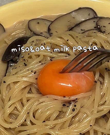 Miso&oat milk pasta