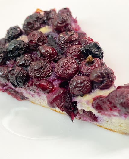 Guilt-free Blueberries curd cake