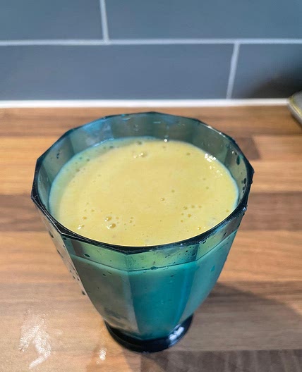 Mango and Banana Smoothie