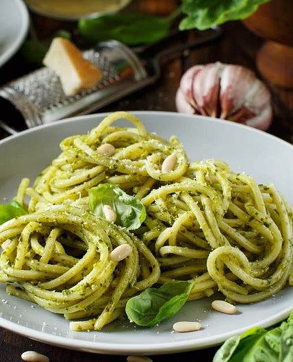 Nudeln mit Pesto