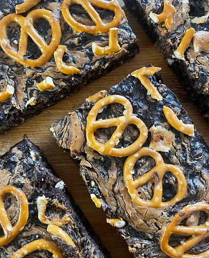 Sweet & Salty Brownie Baked Oats
