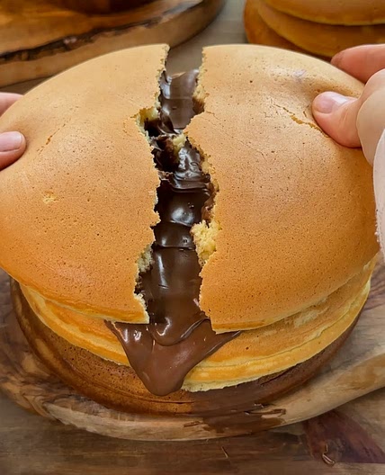 Nutella stuffed pancakes