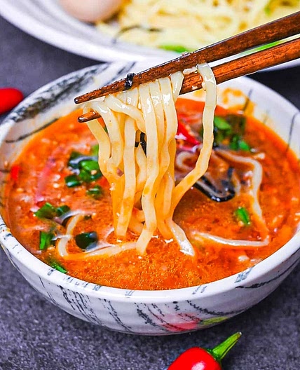 15 Minute Spicy Tsukemen (Dipping Ramen)