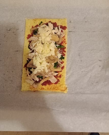 Chicken, Spinach, Mushroom Pizza with Cauliflower Crust