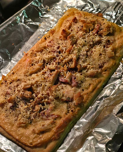 Nikki chicken flatbread pizza